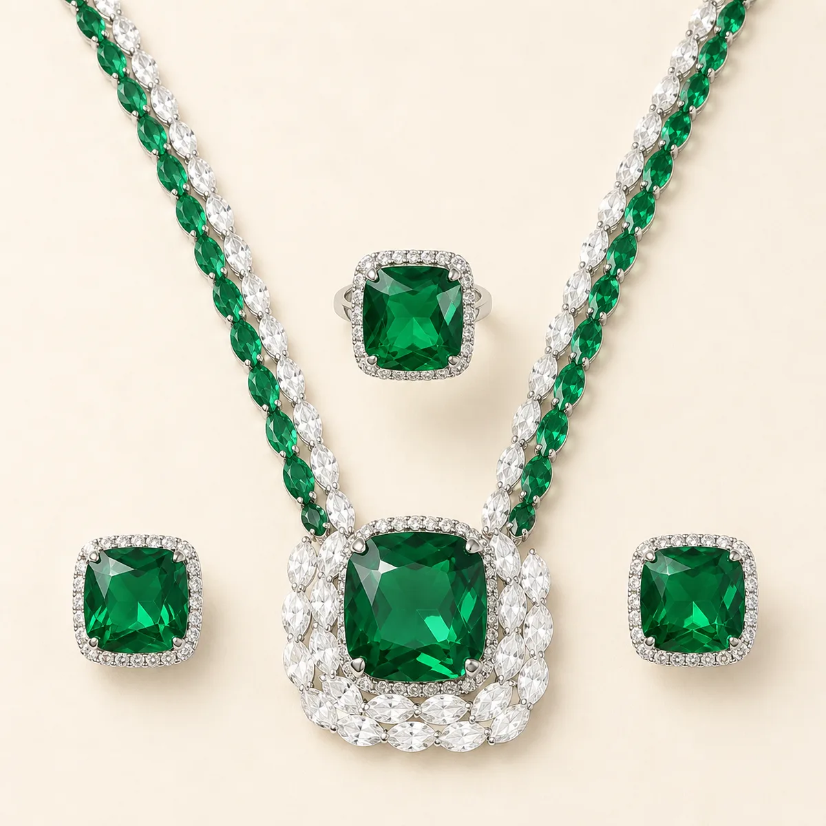 Jewellery Emerald Cushion — view 1